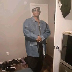 Meet your Posher, Ronald